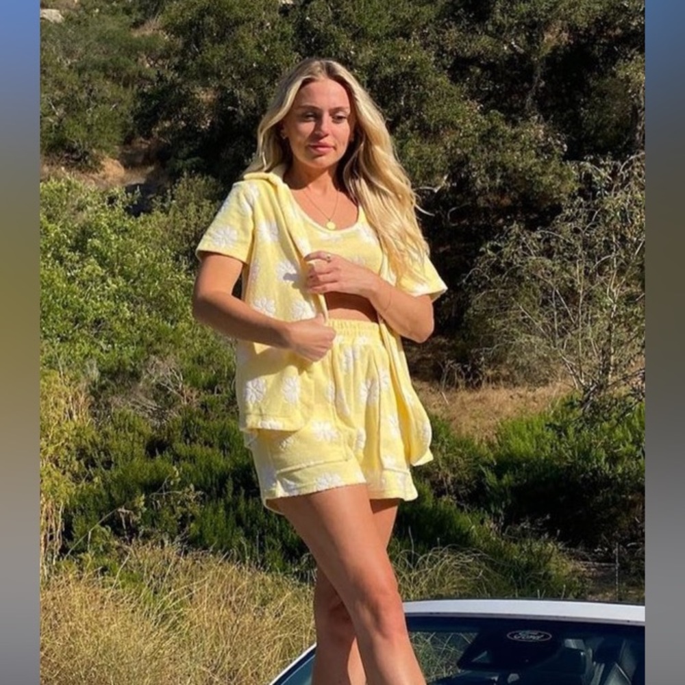 Yellow Set